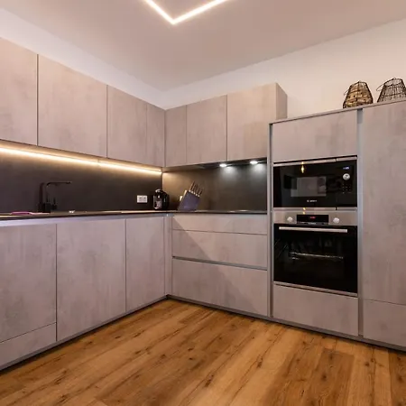 Impuls | Aparts Apartment